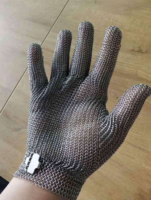 Stainless steel mesh gloves